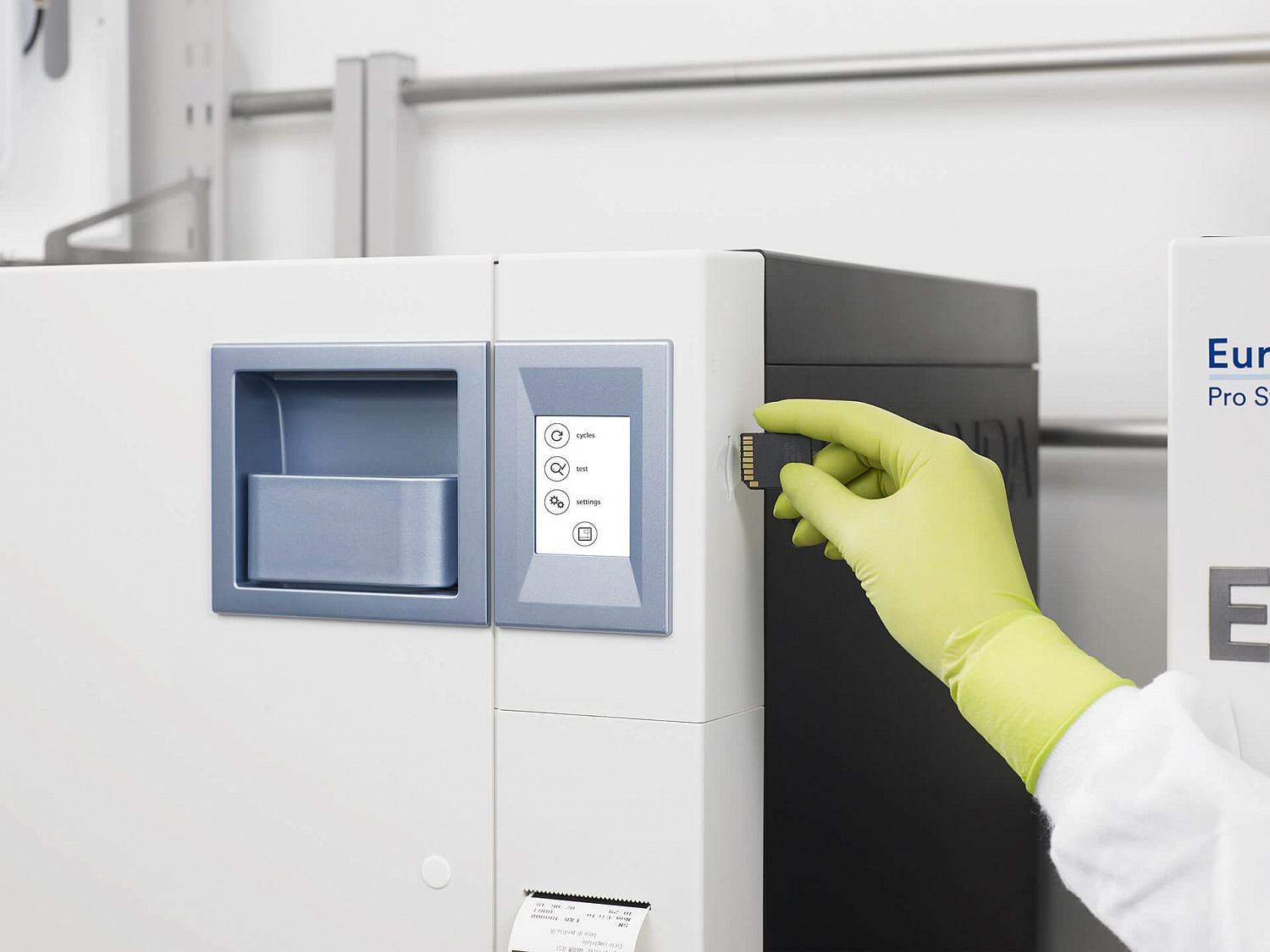 Стерилизатор паровой (автоклав) Euronda Е9 Next (24 л)