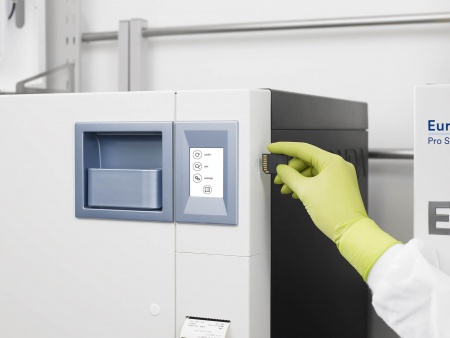 Стерилизатор паровой (автоклав) Euronda Е9 Next (24 л)